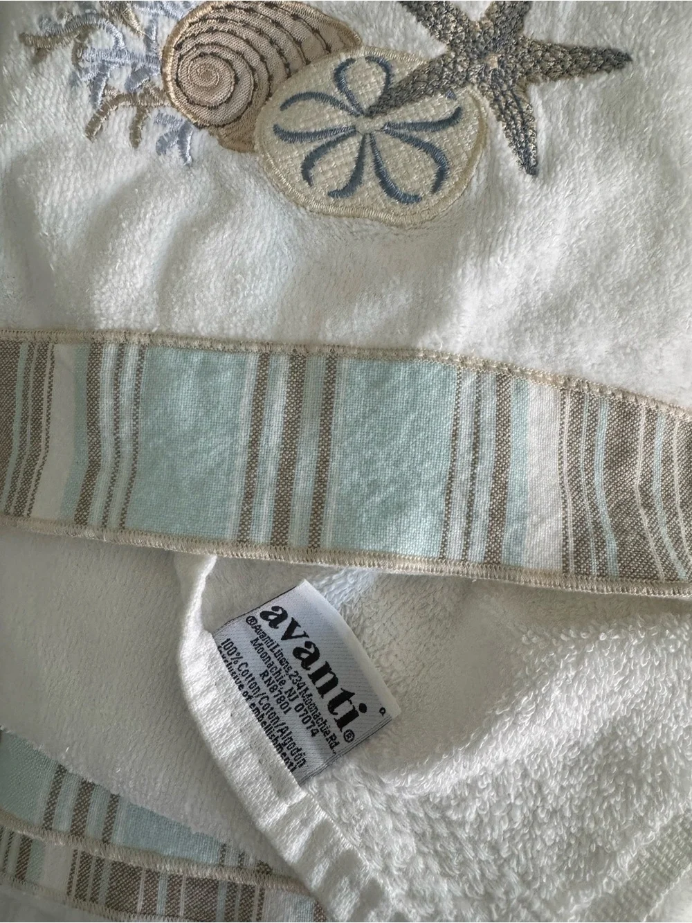 4-Piece Coastal Embroidered Bath & Hand Towel Set ~ Seashell Accents ~ Avanti